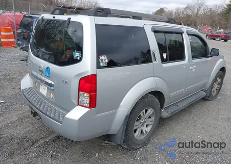 2008 Nissan Pathfinder Le z USA, uszkodzony, nr VIN 5N1AR18U18C605903